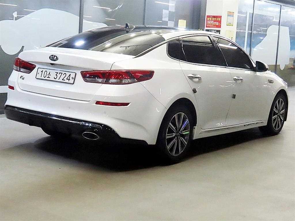 KIA K5 - Vista 4