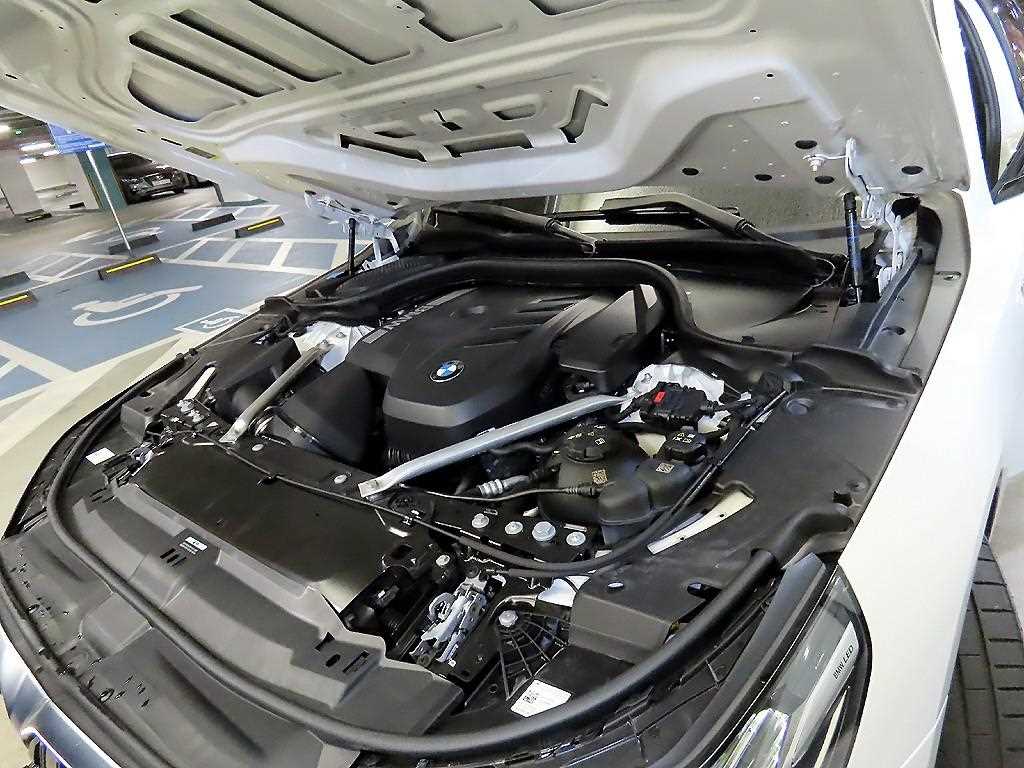 BMW 5 Series 2024 Blanco - Importación desde Corea - HF Imports Iquique - Foto 19