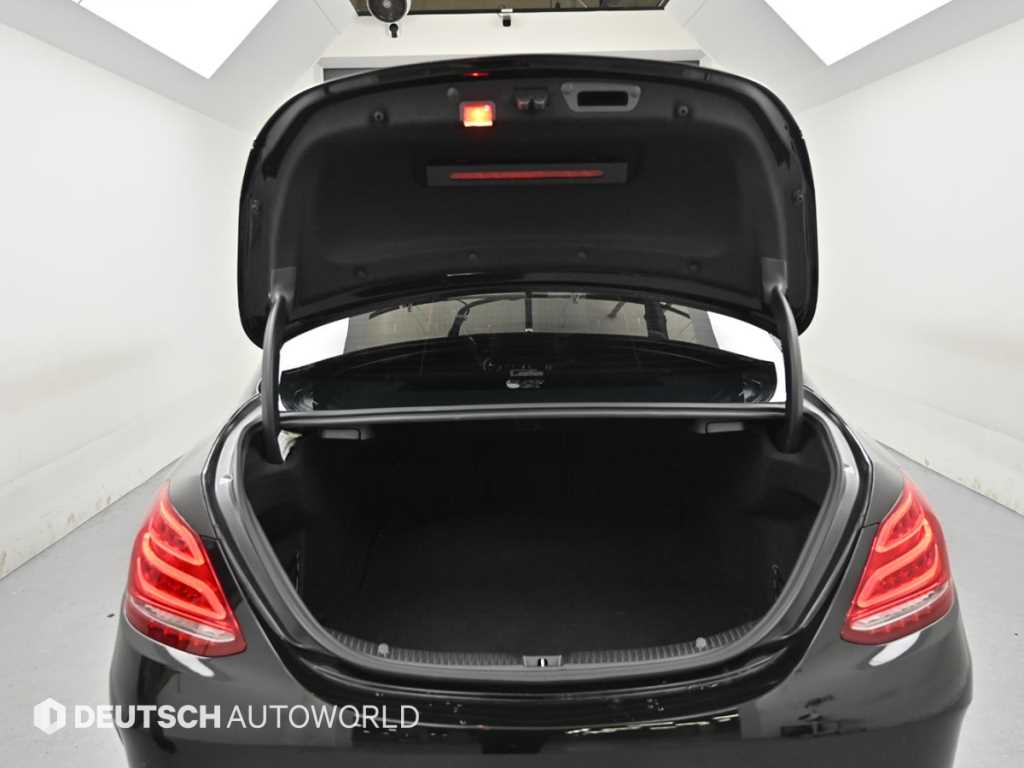 Mercedes Benz C Class 2017 Negro - Importación desde Corea - HF Imports Iquique - Foto 19