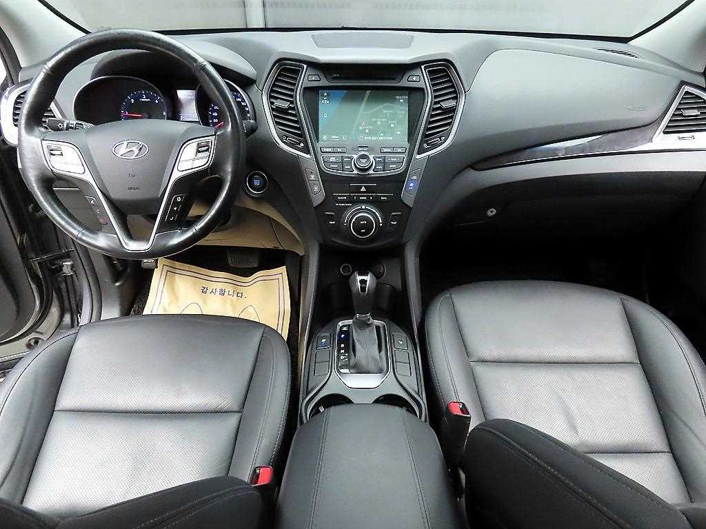 HYUNDAI Santa Fe - Vista 7