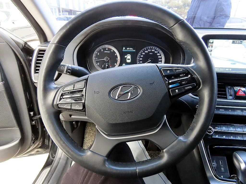 HYUNDAI Grandeur 2017 Negro - Importación desde Corea - HF Imports Iquique - Foto 17