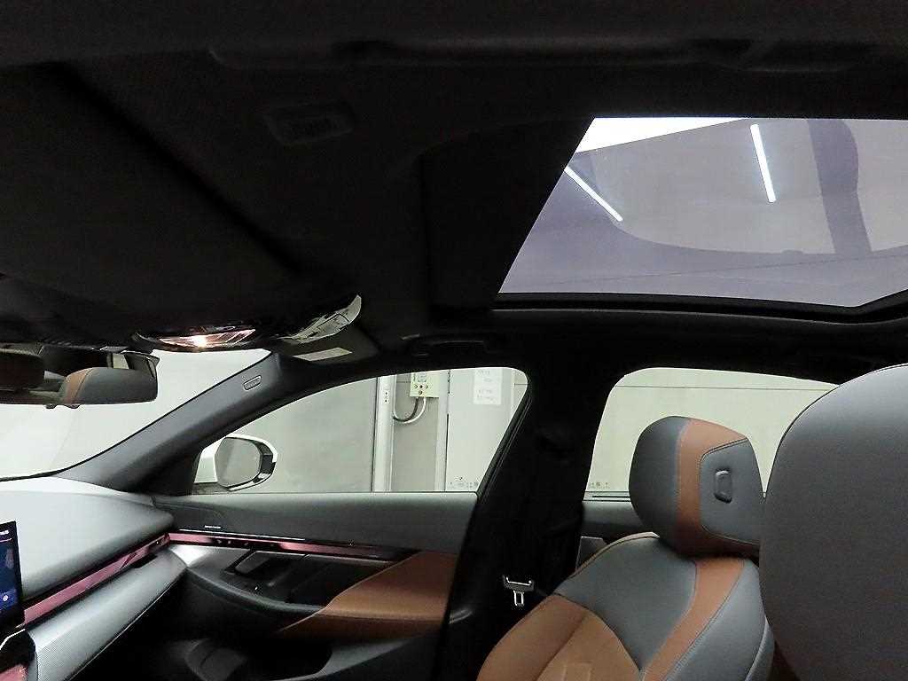 BMW 5 Series 2024 - Importación desde Corea - HF Imports Iquique - Foto 16
