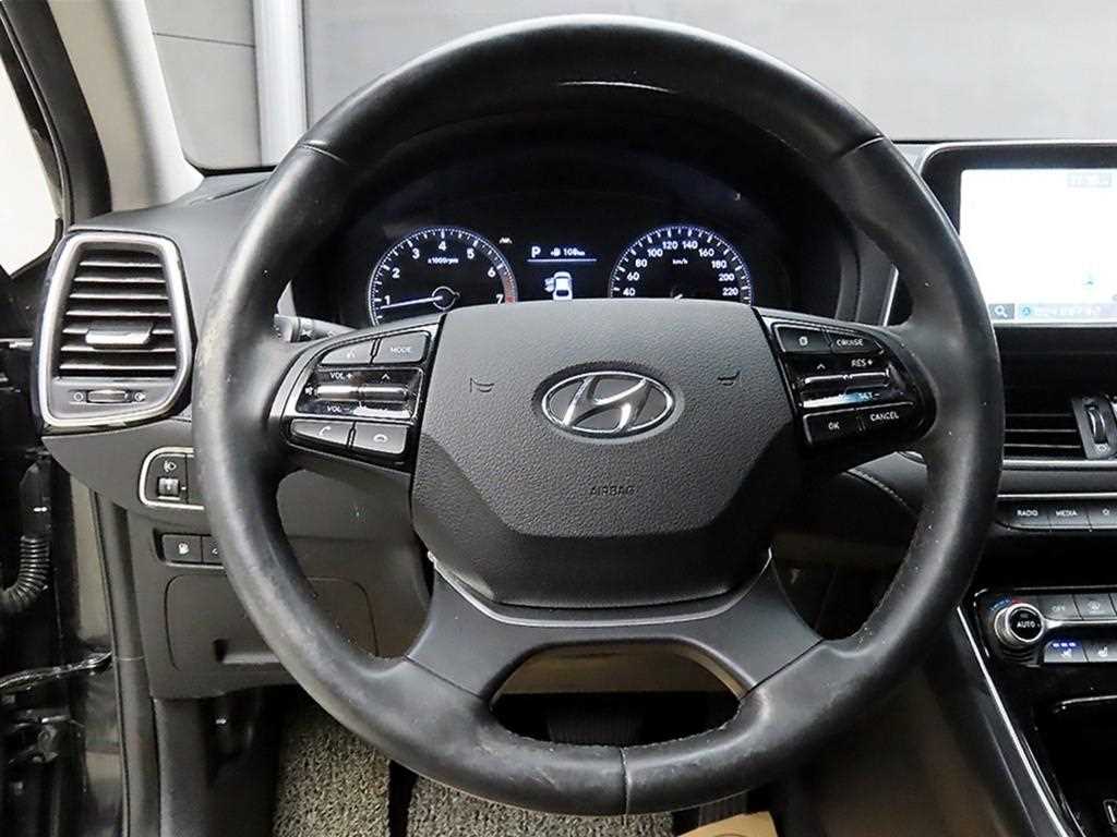 HYUNDAI Grandeur - Vista 9