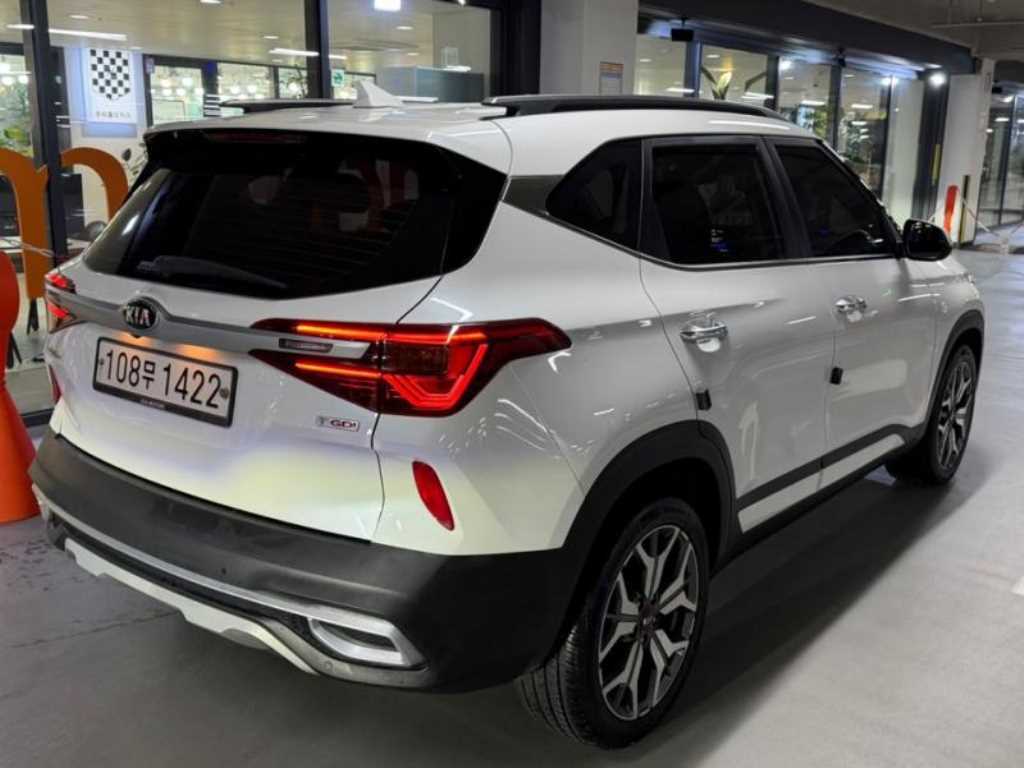 KIA Seltos - Vista 4