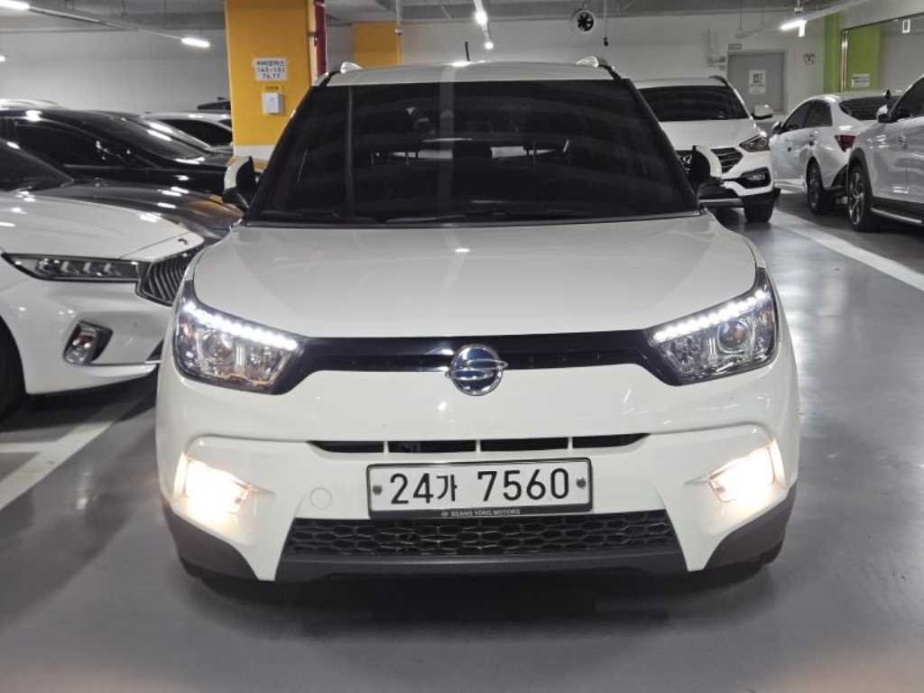 Ssangyong Tivoli 2017 - Importación desde Corea - HF Imports Iquique - Foto 1