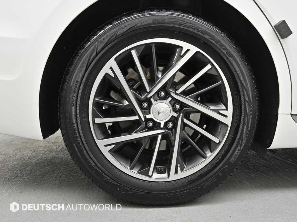 HYUNDAI Grandeur - Vista 5