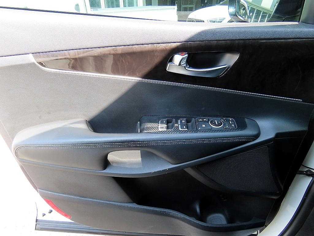 KIA Sorento - Vista 11