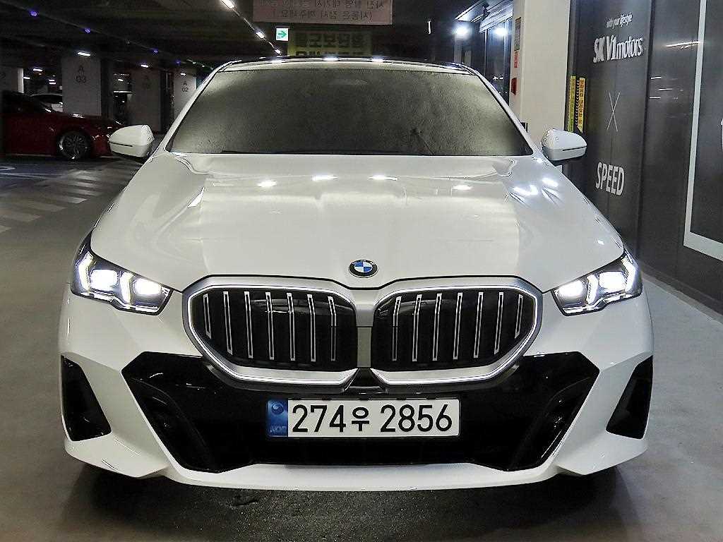 BMW 5 Series - Vista 2