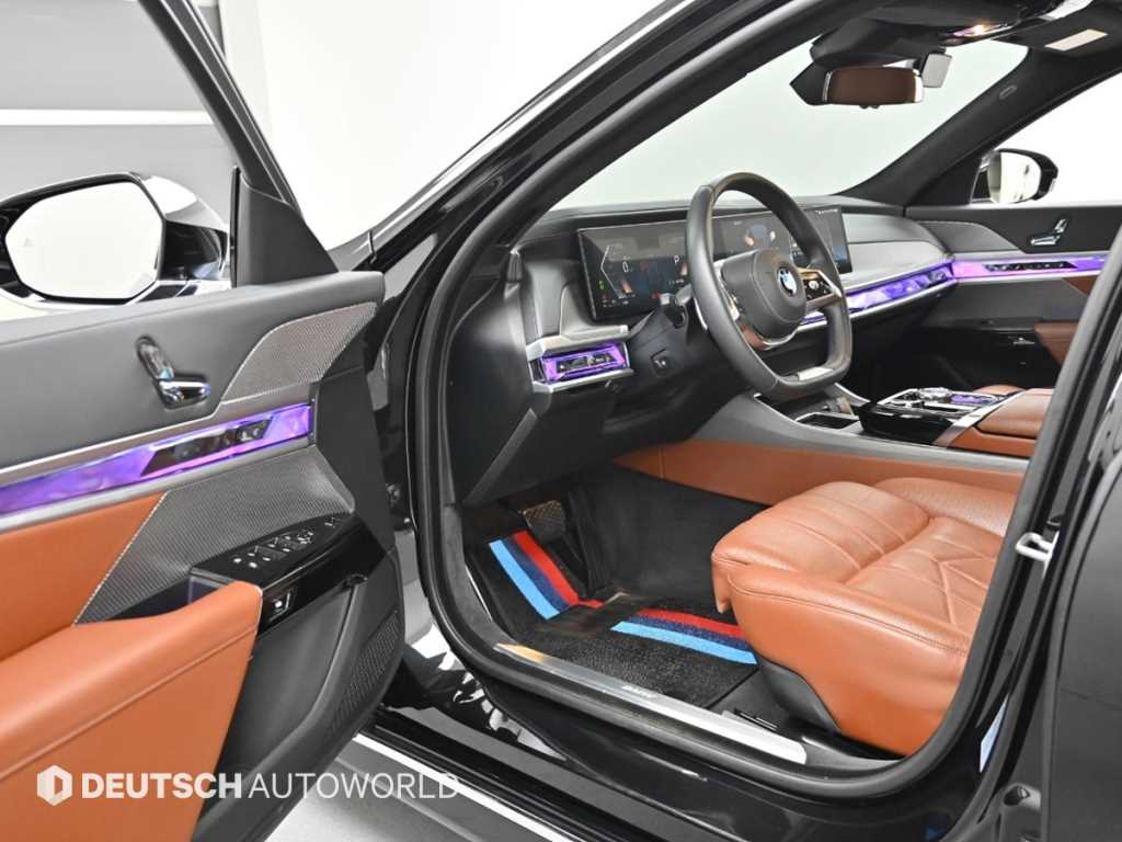 BMW 7 Series - Vista 11
