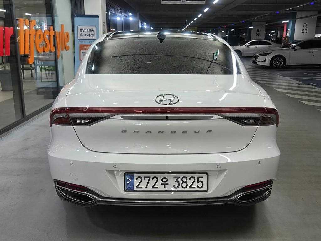 HYUNDAI Grandeur - Vista 6
