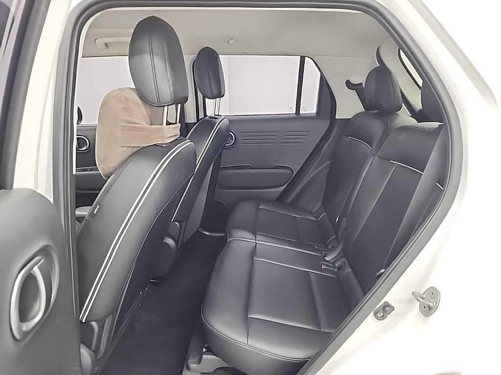 HYUNDAI Casper - Vista 12