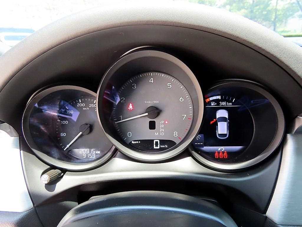 Porsche Macan - Vista 9