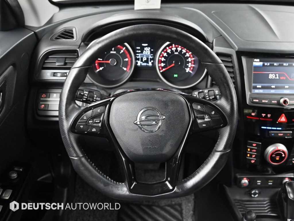Ssangyong Tivoli 2016 Blanco - Importación desde Corea - HF Imports Iquique - Foto 13