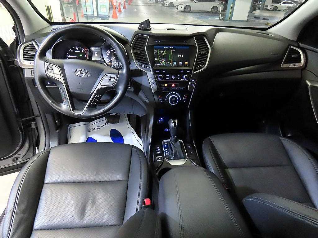 HYUNDAI Santa Fe - Vista 10