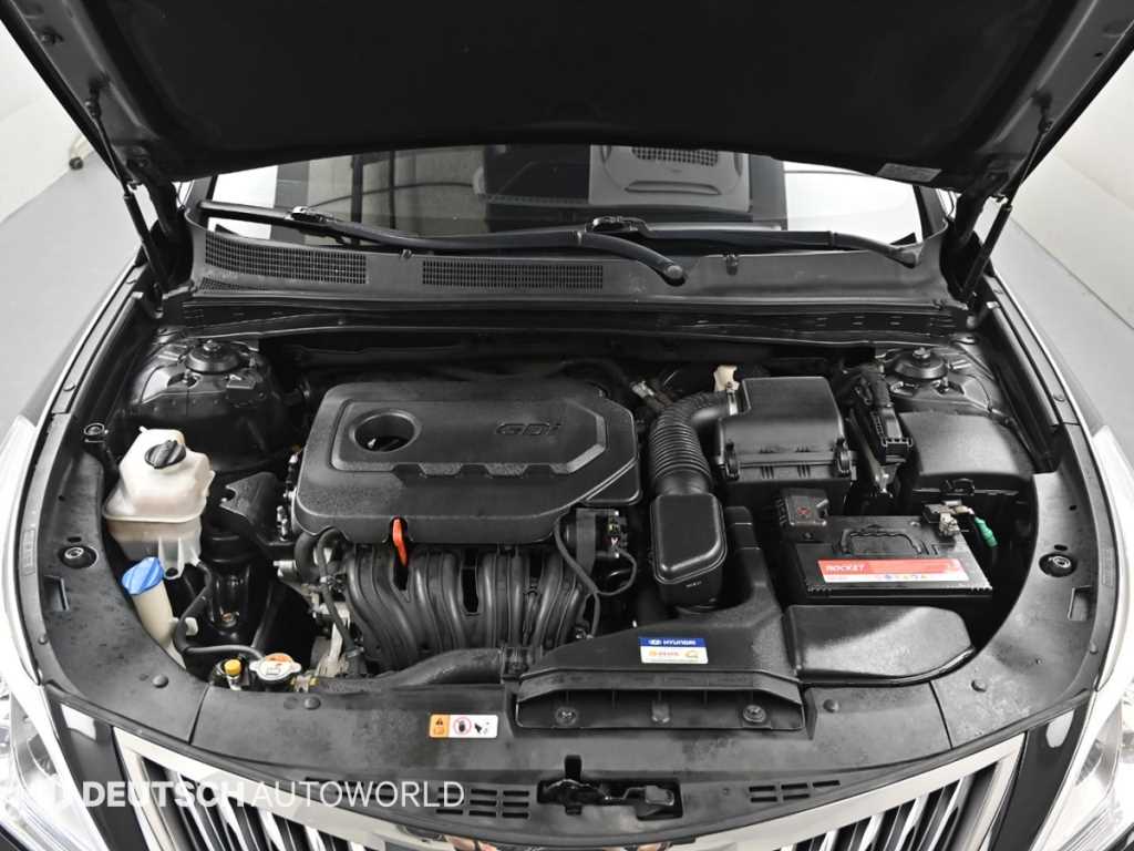 HYUNDAI Grandeur - Vista 6