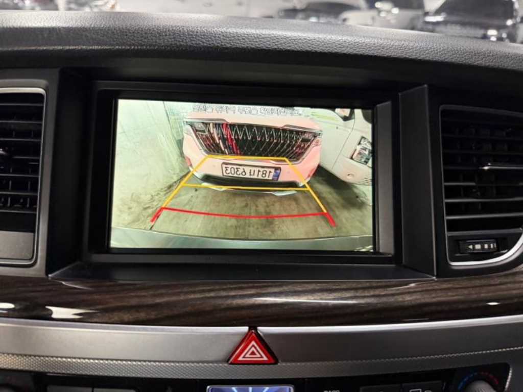 Genesis G80 - Vista 11