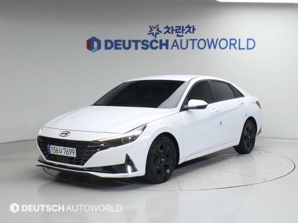 HYUNDAI Avante - Vista 3