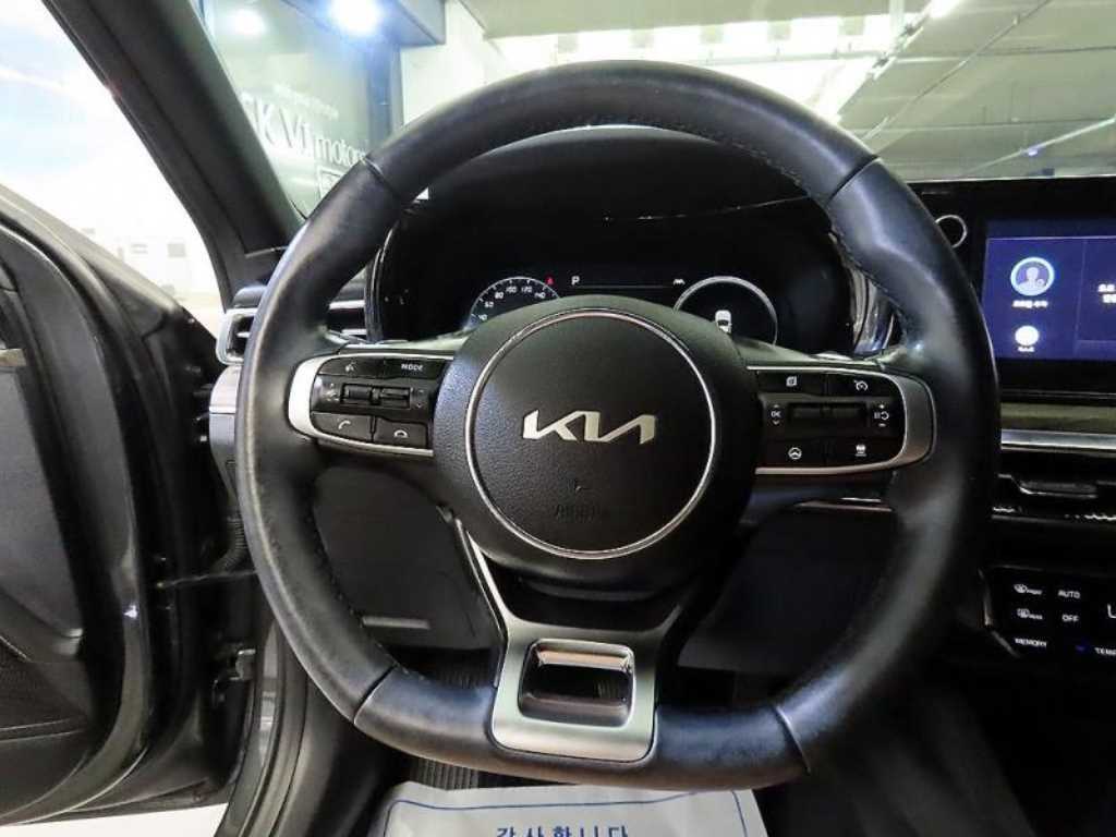 KIA K5 - Vista 8