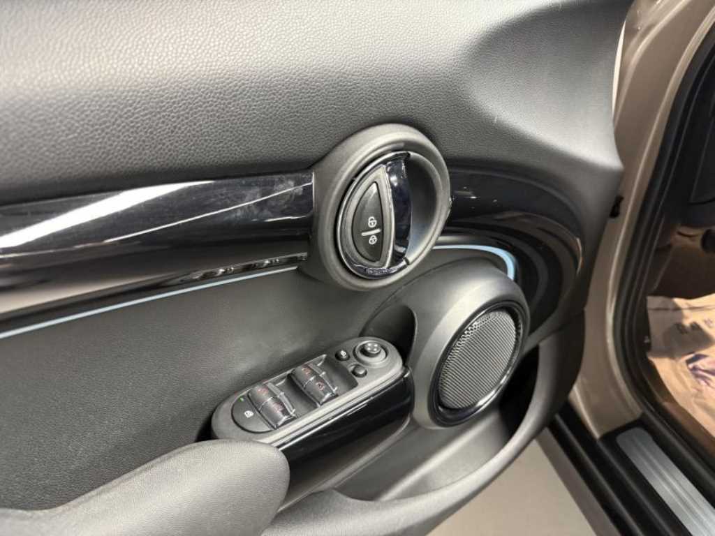 Mini Cooper - Vista 11