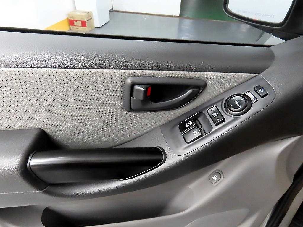 HYUNDAI Starex - Vista 12