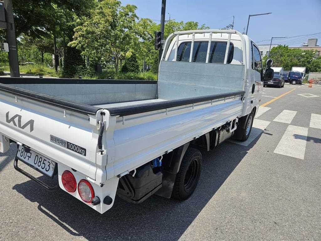 Small Truck Cargo (small) - Vista 4