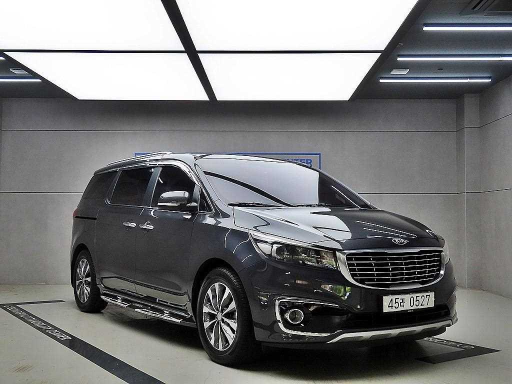 KIA Carnival 2016 Gris - Importación desde Corea - HF Imports Iquique - Foto 1