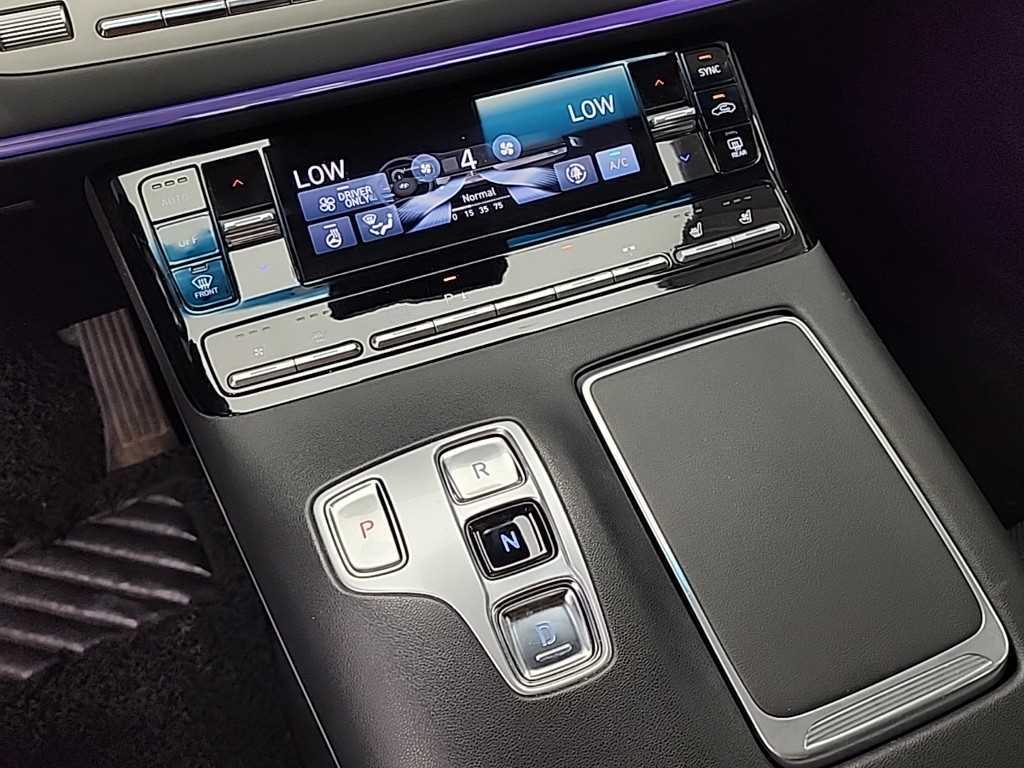 HYUNDAI Grandeur - Vista 8