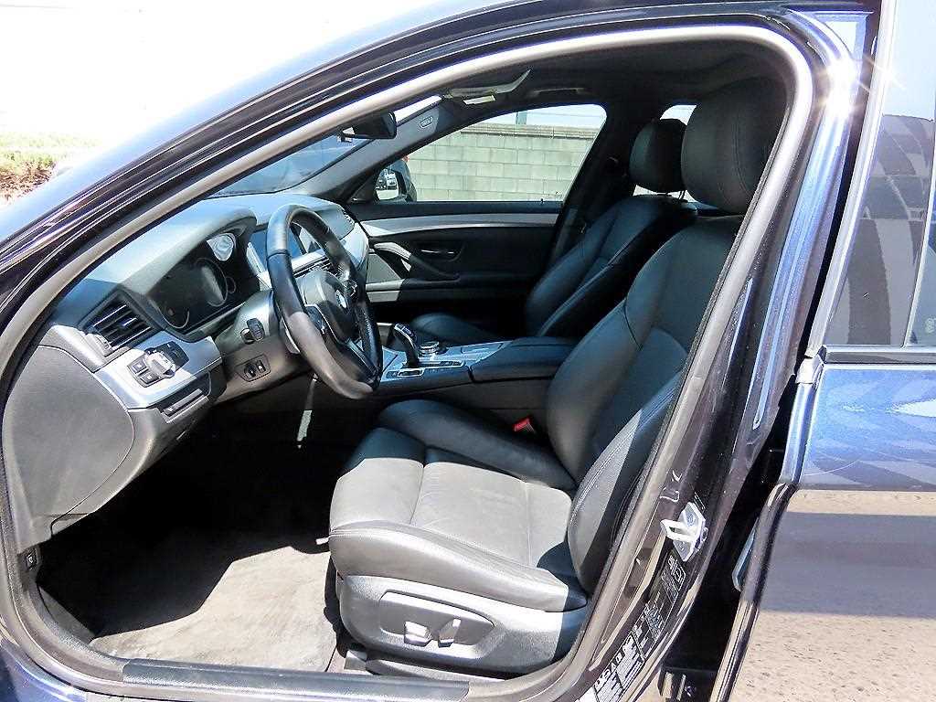 BMW 5 Series - Vista 5