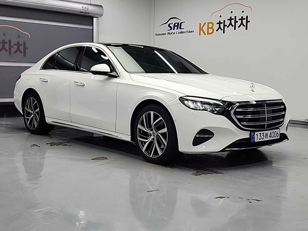 Mercedes Benz E class - Vista 4