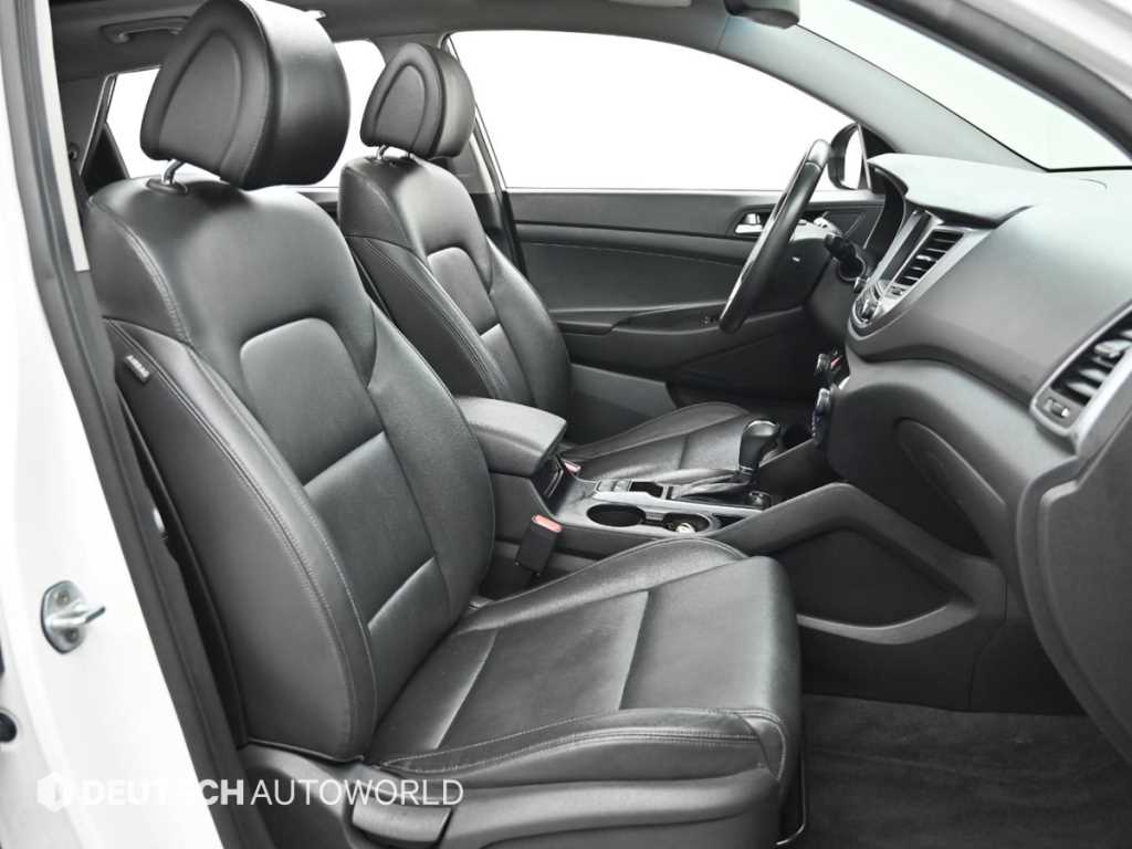 HYUNDAI Tucson - Vista 10