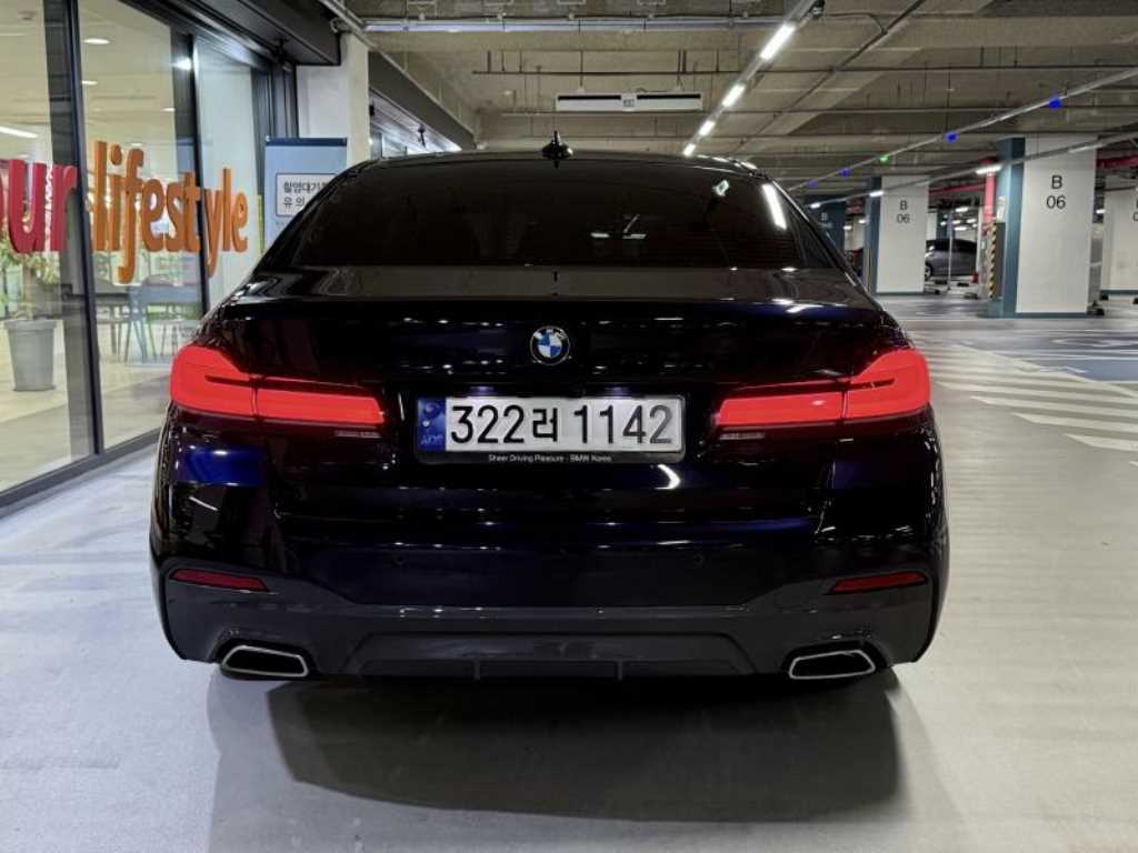 BMW 5 Series - Vista 4