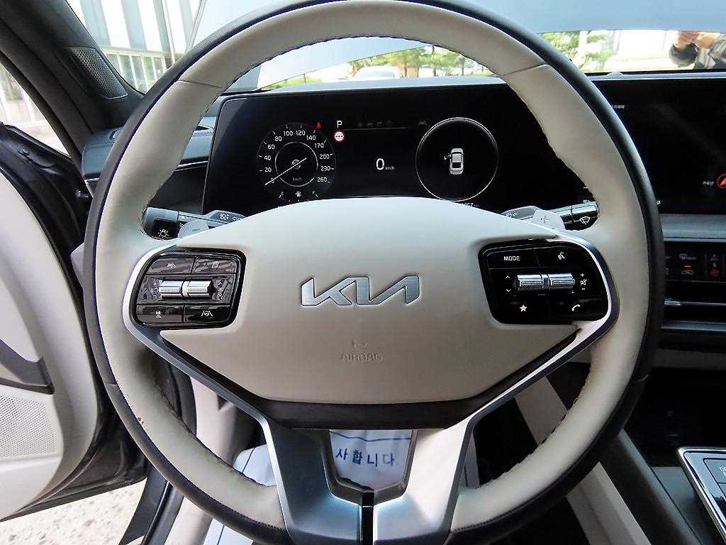 KIA K8 - Vista 8