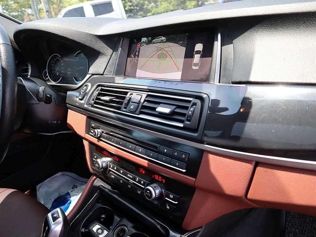 BMW 5 Series - Vista 11