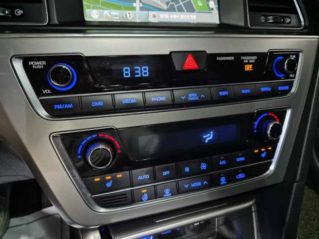 HYUNDAI Sonata - Vista 10