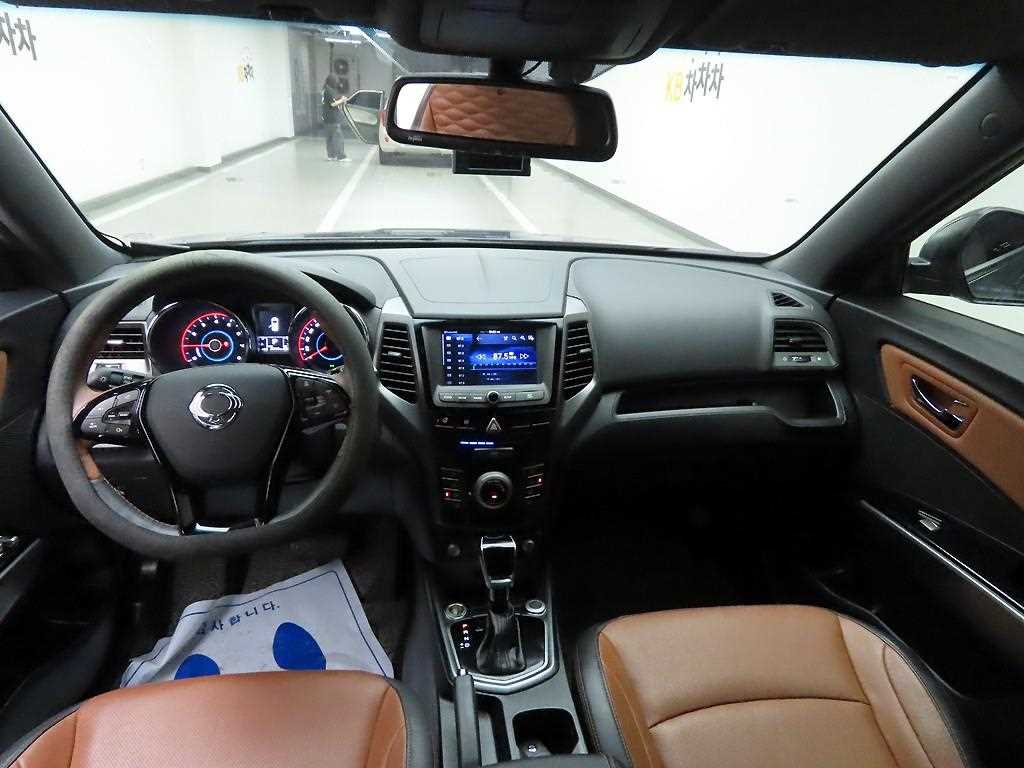 Ssangyong Tivoli - Vista 7