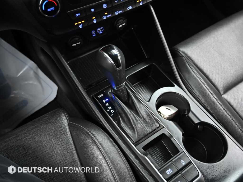 HYUNDAI Tucson - Vista 9