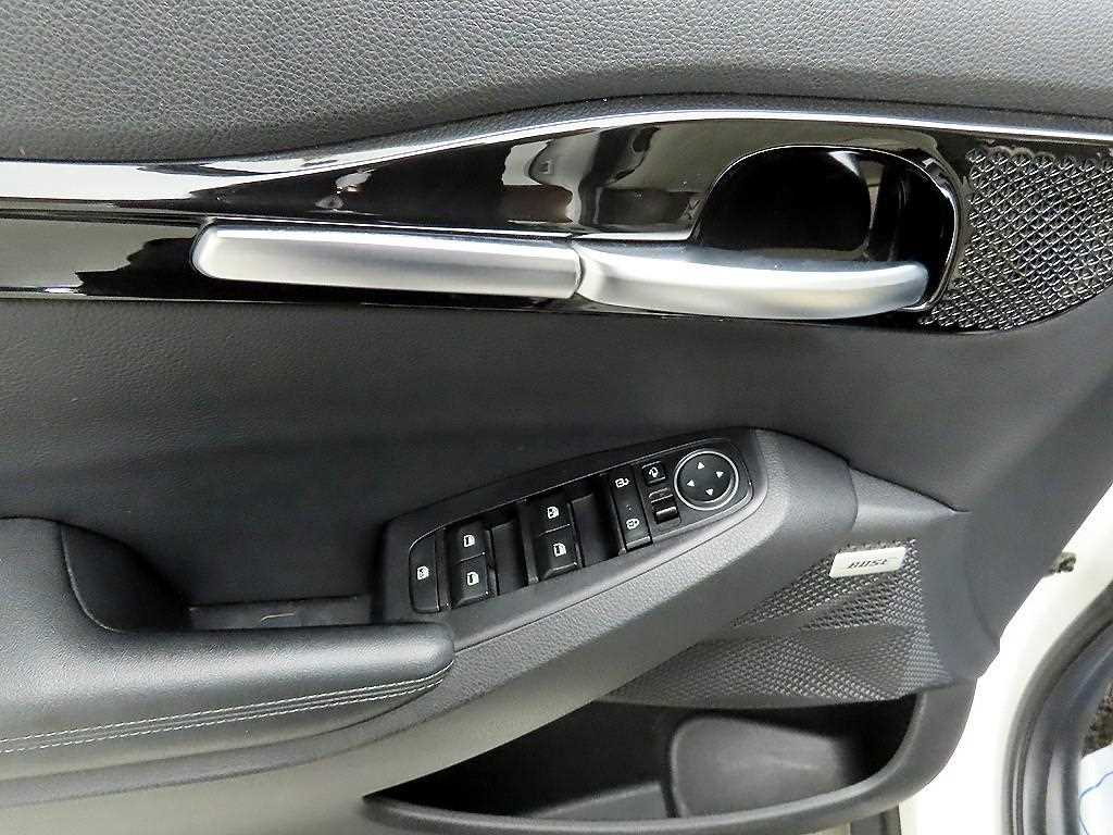 KIA Seltos - Vista 11