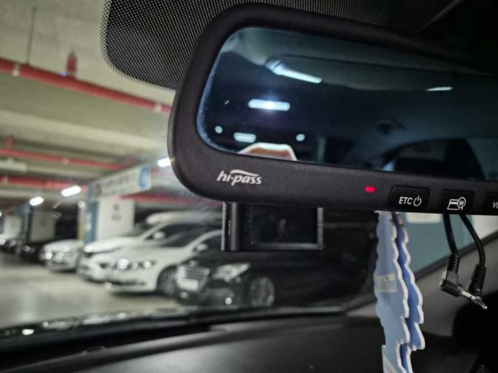HYUNDAI Sonata - Vista 12