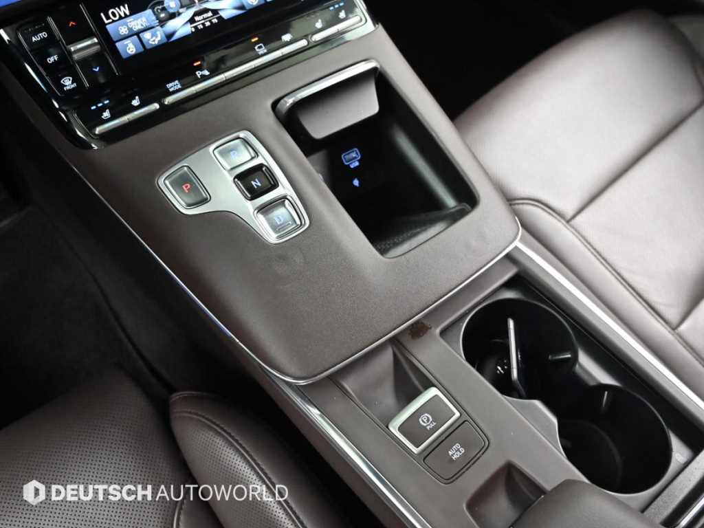 HYUNDAI Grandeur - Vista 11
