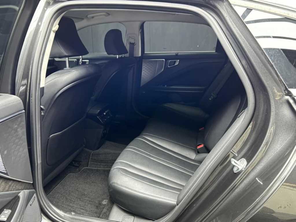 KIA K8 - Vista 11