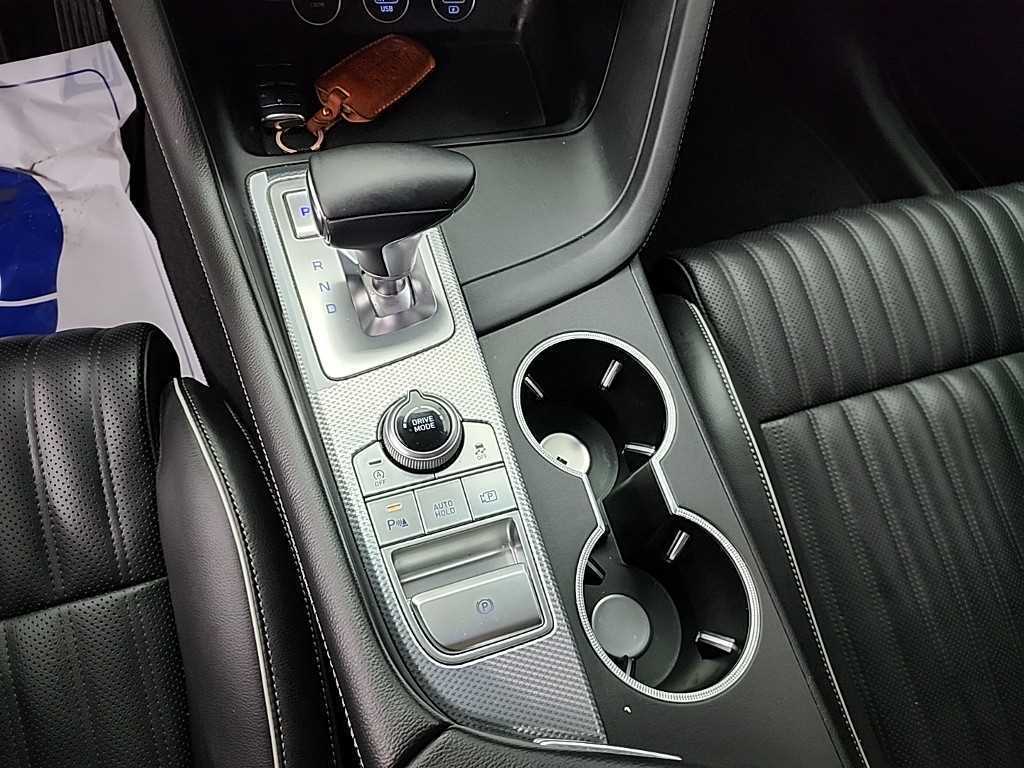 Genesis G70 - Vista 8