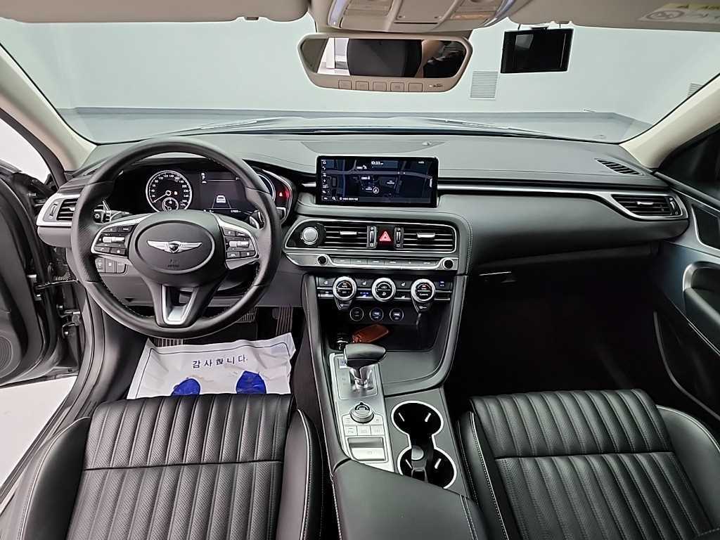 Genesis G70 - Vista 7