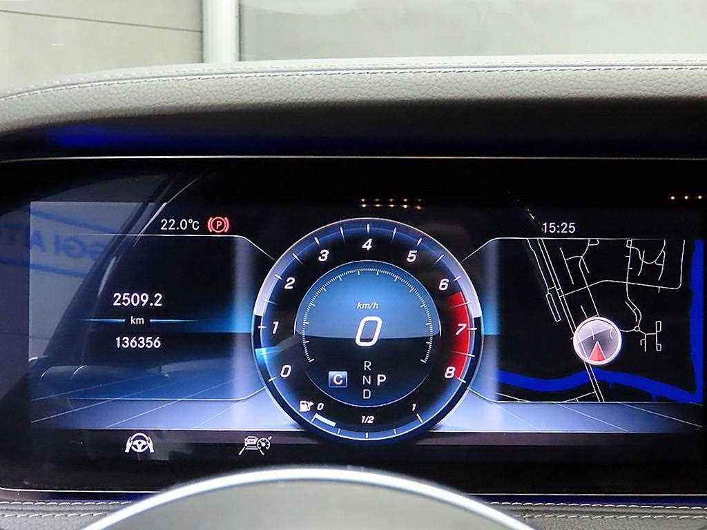 Mercedes Benz S Class - Vista 8