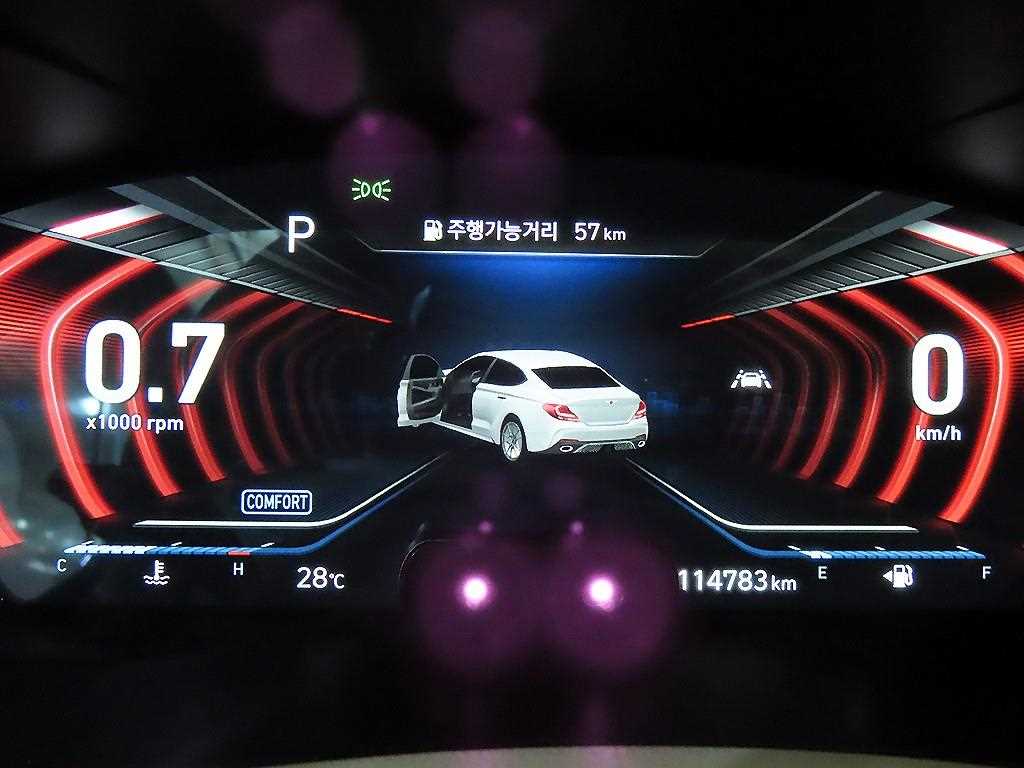 Genesis G70 - Vista 9