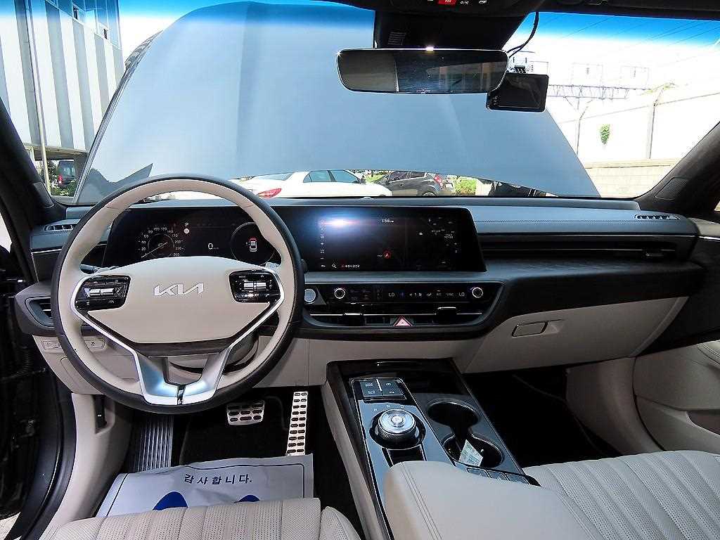 KIA K8 - Vista 7