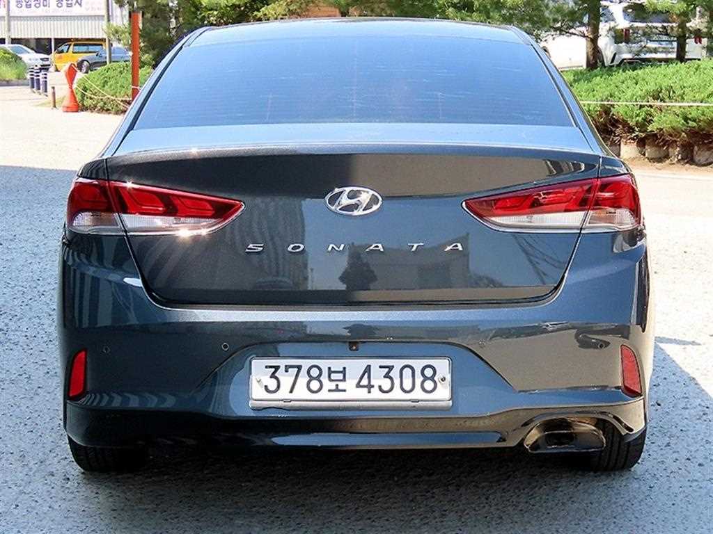 HYUNDAI Sonata - Vista 4