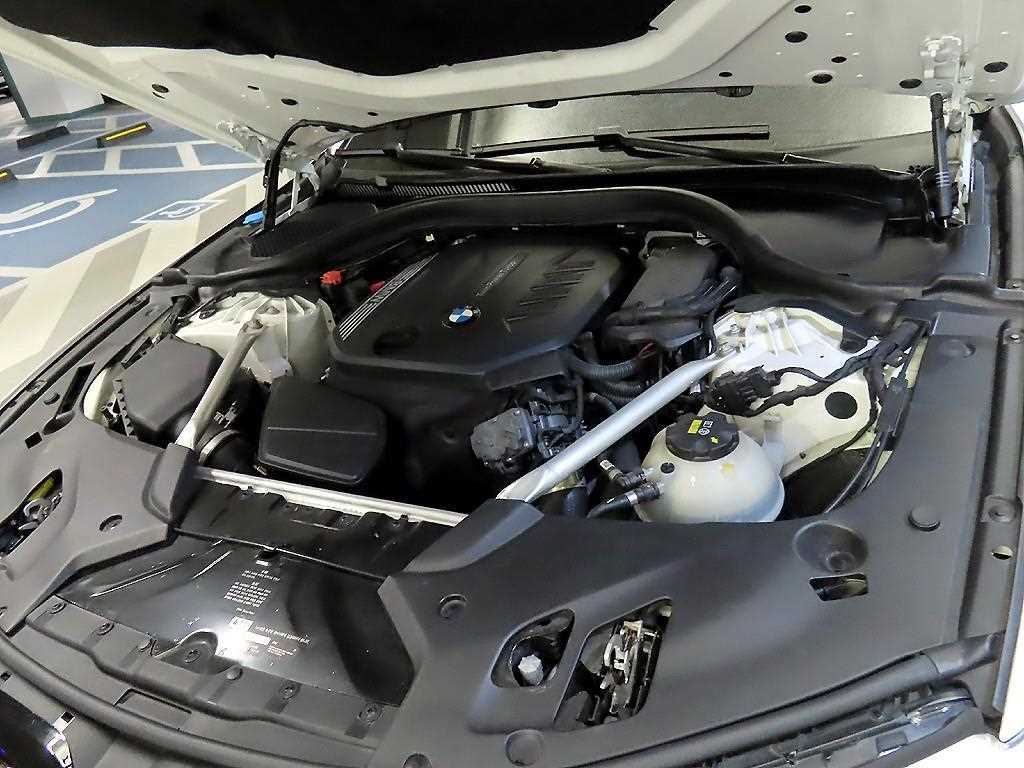 BMW 5 Series 2020 Blanco - Importación desde Corea - HF Imports Iquique - Foto 19