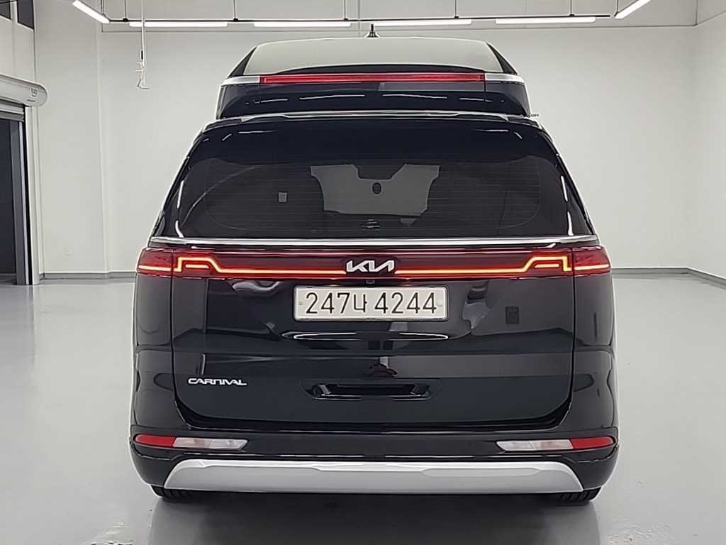 KIA Carnival - Vista 3