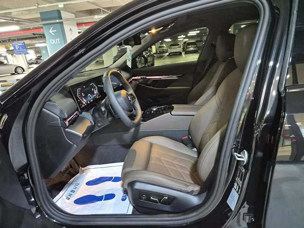 BMW 5 Series - Vista 6