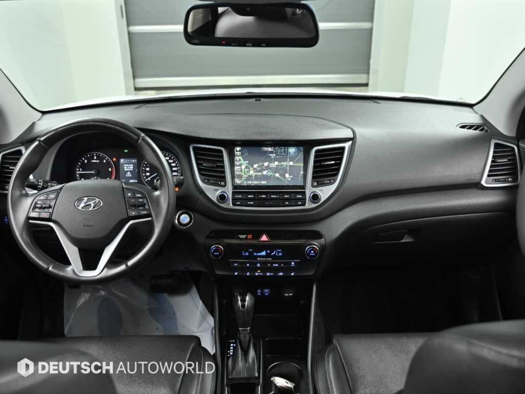 HYUNDAI Tucson - Vista 7